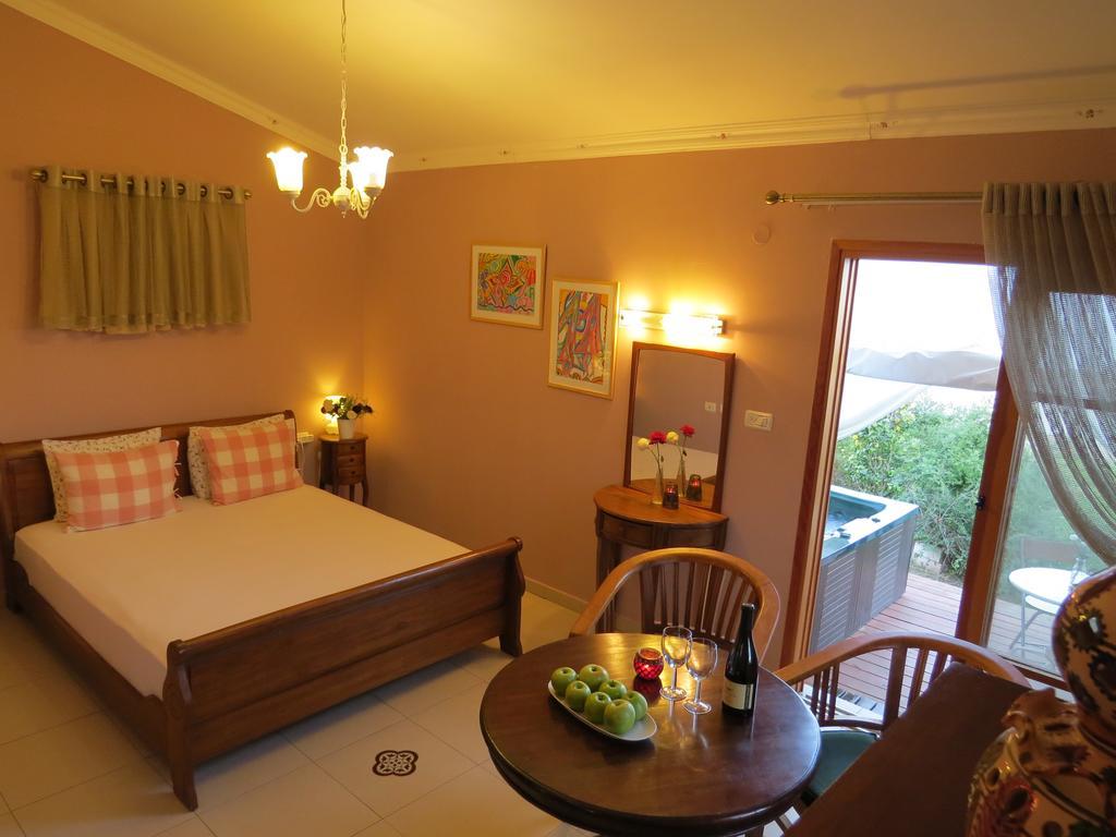 Bellatroun Chalet Kefar Bin-Nun Exterior photo